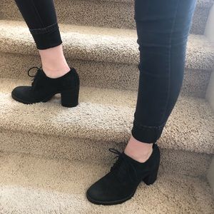 Born ankle booties
